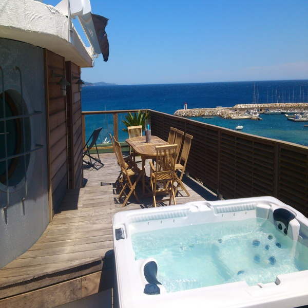 Location de vacances Appartement Le Lavandou 83980