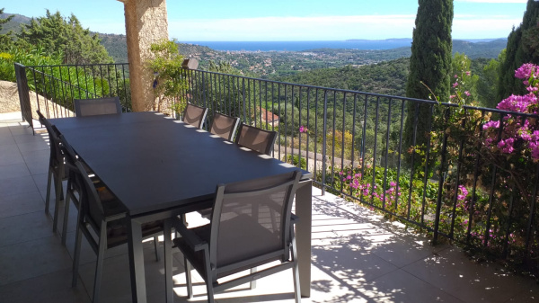 Offres de vente Villa Bormes-les-Mimosas 83230
